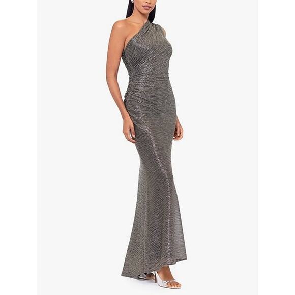 NWT Betsy & Adam Metallic One Shoulder Crinkled Column Gown Size 2 - Picture 4 of 5